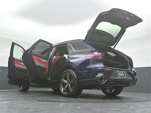 Used 2025 Genesis GV70 2.5T w/ Sport Prestige Package image 54