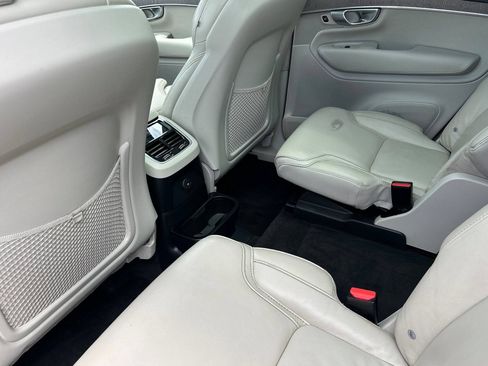 Used 2023 Volvo XC90 T8 Ultimate w/ Protection Package Premier AWD/4WD image 4