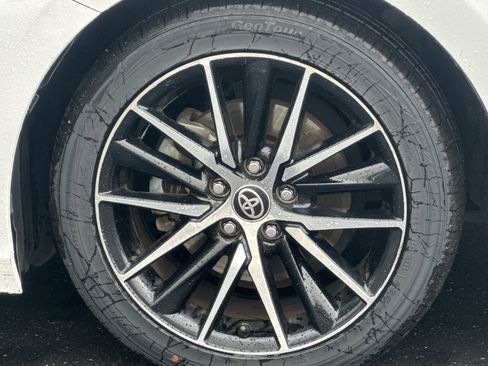 Used 2021 Toyota Camry SE FWD image 23