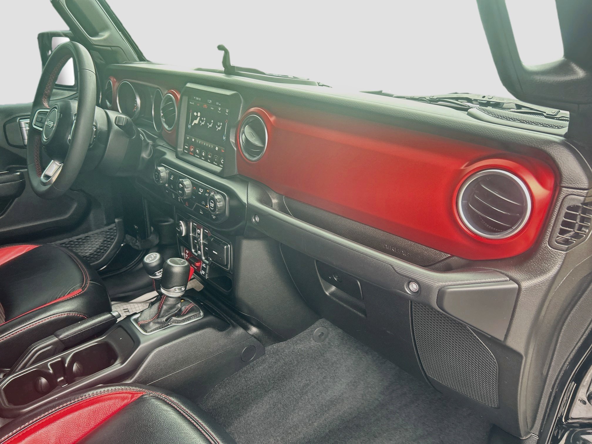 Used 2023 Jeep Gladiator Rubicon w/ LED Lighting Group AWD/4WD image 28