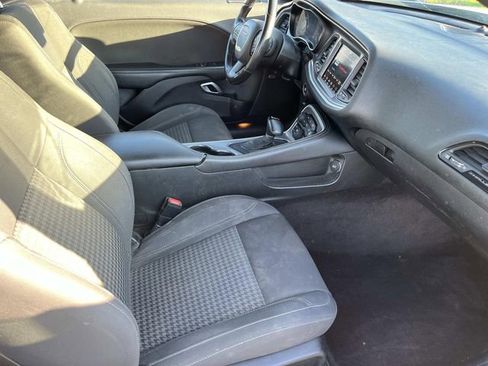 Used 2019 Dodge Challenger SXT w/ Driver Convenience Group image 19