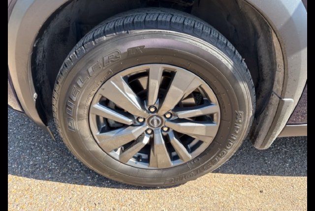 Certified 2024 Nissan Pathfinder SV FWD image 15