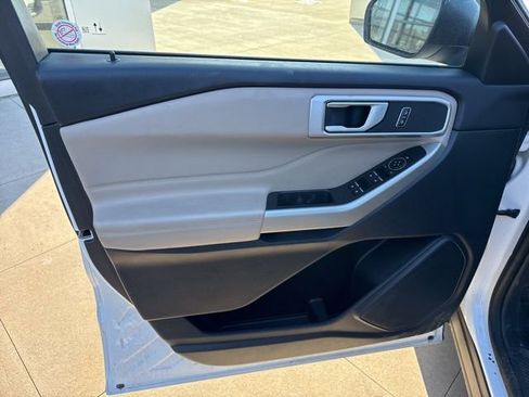 Used 2024 Ford Explorer XLT w/ Equipment Group 202A image 20