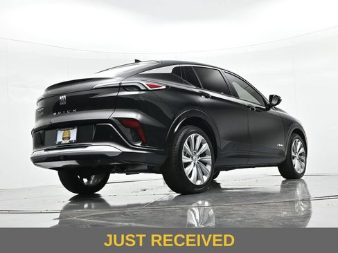 Used 2025 Buick Envista Avenir FWD image 20