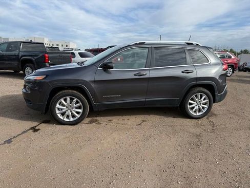 Used 2016 Jeep Cherokee Limited AWD/4WD image 2