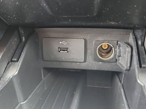 Certified 2019 Ford Explorer FWD image 17