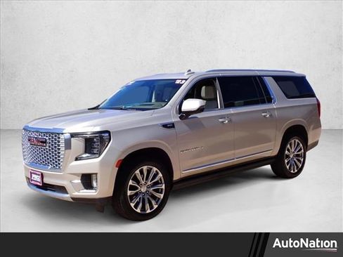 Used 2023 GMC Yukon XL Denali AWD/4WD image 1