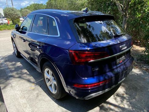 Certified 2024 Audi Q5 Premium w/ Convenience Package AWD/4WD image 3