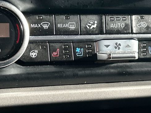 Used 2024 Ford Expedition Max Limited RWD image 27