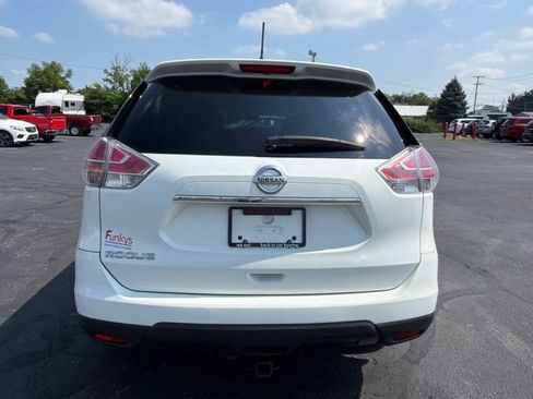 Used 2016 Nissan Rogue S w/ S Family Package FWD image 6