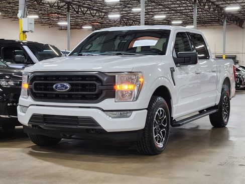 Used 2021 Ford F150 XLT w/ Equipment Group 301A Mid AWD/4WD image 4