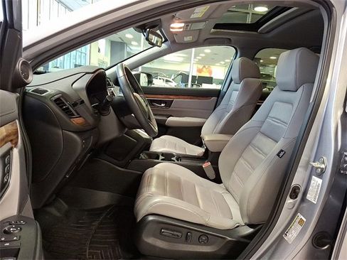 Used 2018 Honda CR-V Touring image 13