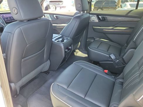 Used 2026 Buick Enclave Avenir w/ Super Cruise Package FWD image 17