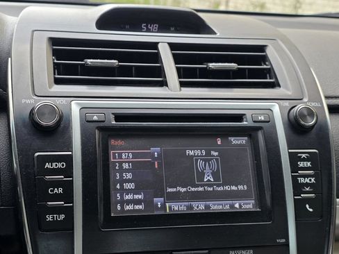 Used 2014 Toyota Camry LE FWD image 13