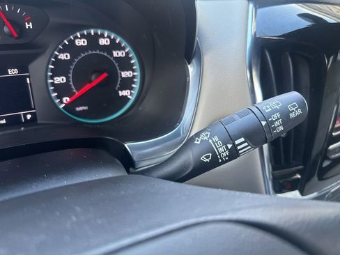 Used 2023 Chevrolet Traverse LS w/ Safety Package image 32