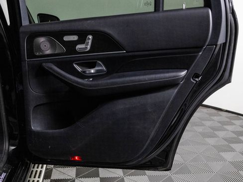 Used 2022 Mercedes-Benz GLS 450 4MATIC image 39