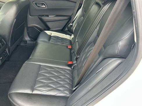 Used 2023 Nissan Rogue Platinum w/ Platinum Premium Package AWD/4WD image 21