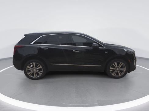 Used 2026 Cadillac XT5 Premium Luxury w/ Driver Assist Package AWD/4WD image 2