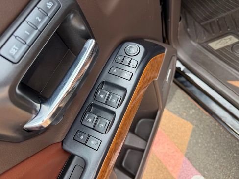 Used 2016 Chevrolet Silverado 1500 High Country AWD/4WD image 13