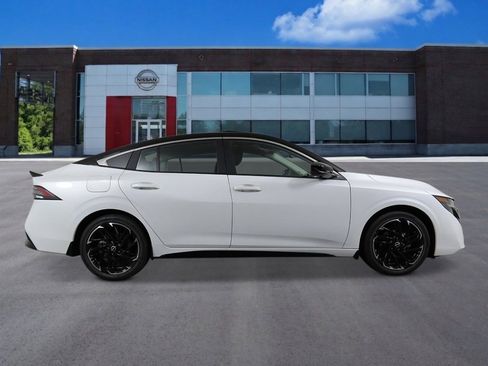 New 2026 Nissan Sentra SR w/ SR Premium Package FWD image 6