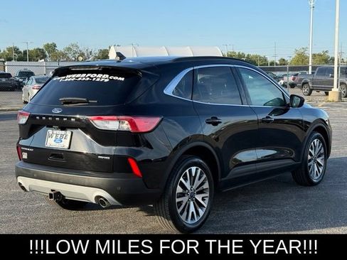 Used 2022 Ford Escape Titanium w/ Class II Trailer Tow Package AWD/4WD image 7