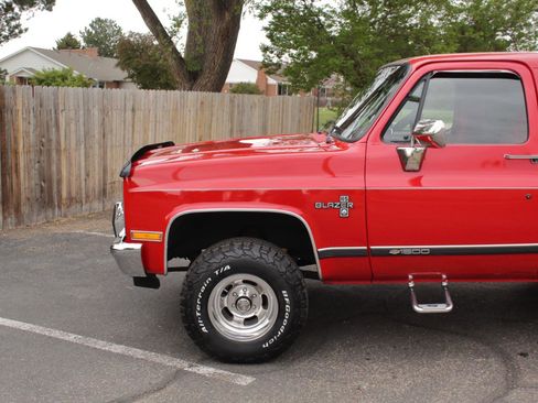 Used 1991 Chevrolet Blazer 4WD image 34