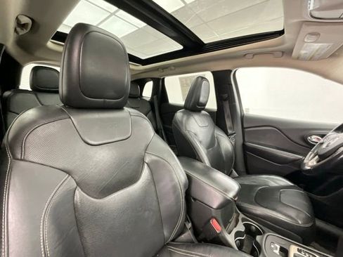 Used 2014 Jeep Cherokee Limited w/ Luxury Group image 12