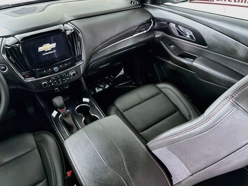 Used 2023 Chevrolet Traverse RS AWD/4WD image 27