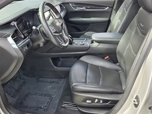 Used 2020 Cadillac XT5 Premium Luxury image 11