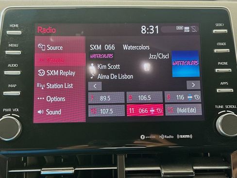 Used 2022 Toyota Avalon XLE image 14