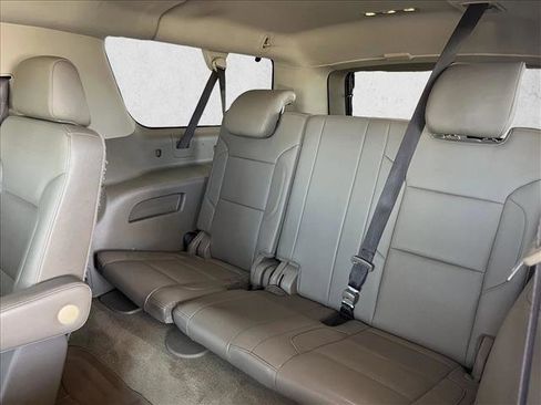 Used 2017 Chevrolet Suburban Premier AWD/4WD image 11