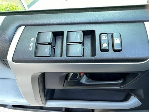 Used 2013 Toyota 4Runner SR5 w/ Convenience Pkg AWD/4WD image 15
