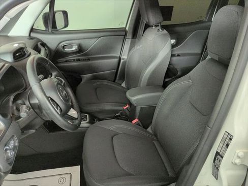 Certified 2023 Jeep Renegade Latitude w/ Sun/Sound Group AWD/4WD image 14