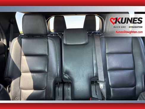 Used 2013 Ford Explorer XLT AWD/4WD image 30