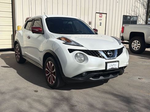 Used 2015 Nissan Juke SL image 3