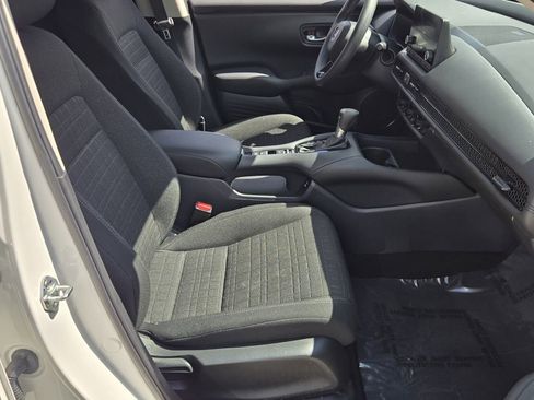 Certified 2025 Honda HR-V LX image 16