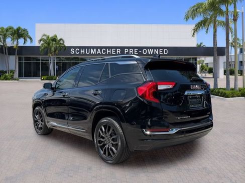 Used 2023 GMC Terrain Denali w/ Black Diamond Edition AWD/4WD image 5