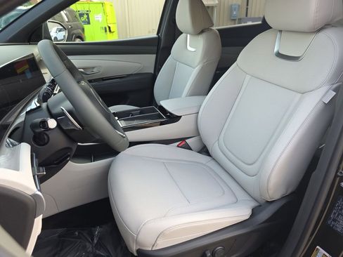 New 2025 Hyundai Tucson Limited image 23