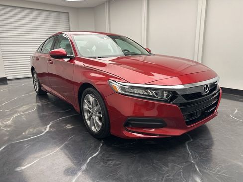 Used 2018 Honda Accord LX image 2