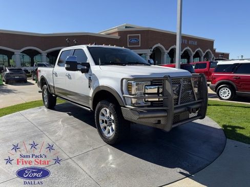 Used 2019 Ford F250 Lariat w/ Chrome Package image 1