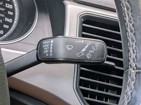 Used 2018 Volkswagen Atlas SE AWD/4WD image 27