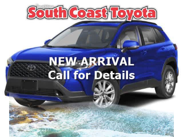 Used 2024 Toyota Corolla Cross LE w/ Moonroof Package FWD image 1