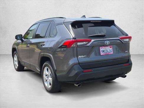Certified 2019 Toyota RAV4 XLE FWD image 8