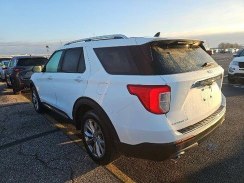 Used 2023 Ford Explorer Limited image 6