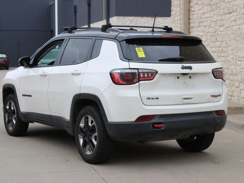Used 2017 Jeep Compass Trailhawk AWD/4WD image 3