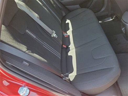 New 2025 Hyundai Elantra SEL image 16