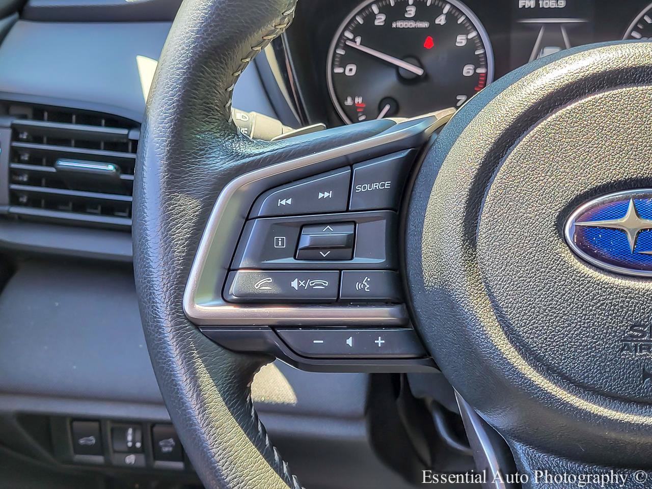 Certified 2025 Subaru Outback Premium AWD/4WD image 48