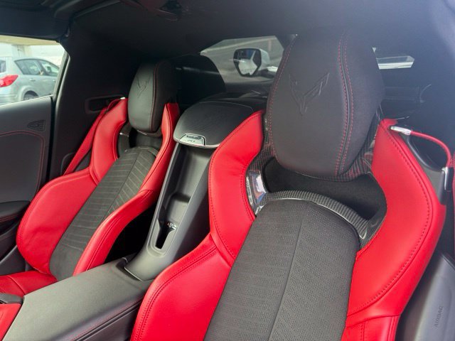 Used 2023 Chevrolet Corvette Z06 w/ Z07 Performance Package RWD image 18