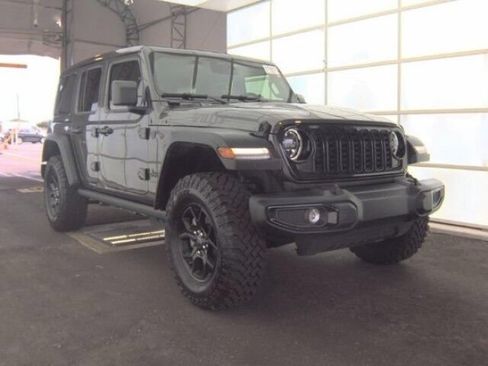Used 2026 Jeep Wrangler Unlimited Sport AWD/4WD image 3