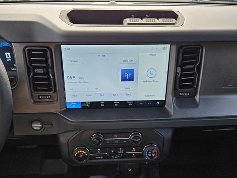 New 2025 Ford Bronco 4-Door image 19